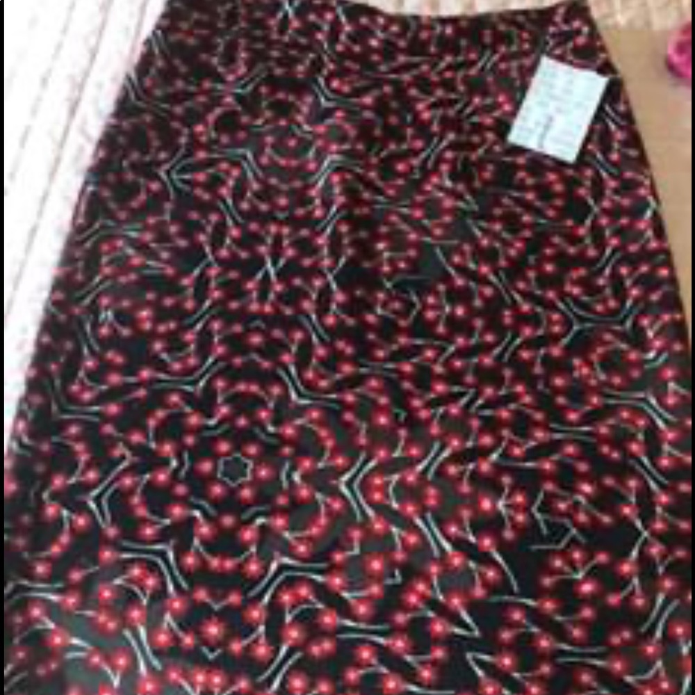 NWT LuLaRoe Cassie Skirt - Picture 1 of 3